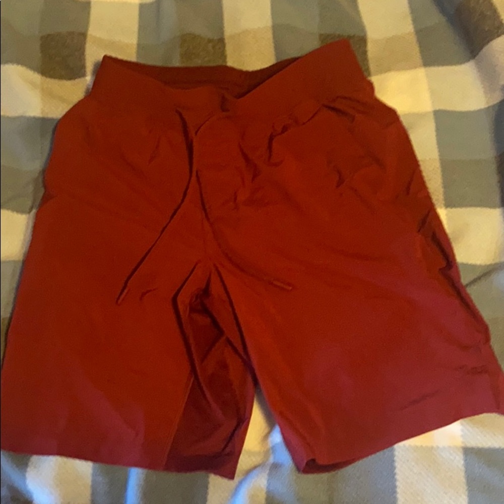 Lulu lemon brand new shorts only worn twice.